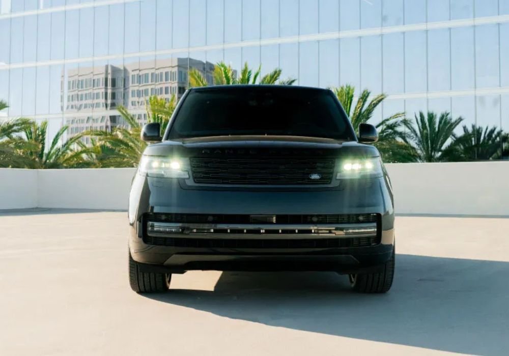 Range Rover P400 SE Rental | Prestige Exotic
