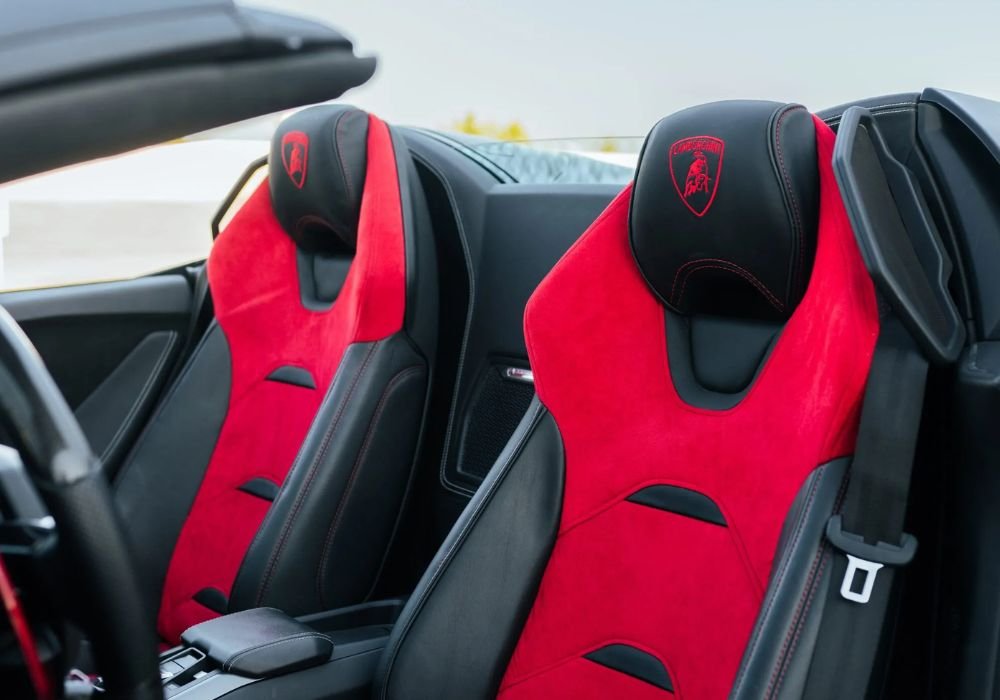 Black Lamborghini Huracan Evo Spyder for rent | Prestige Exotic