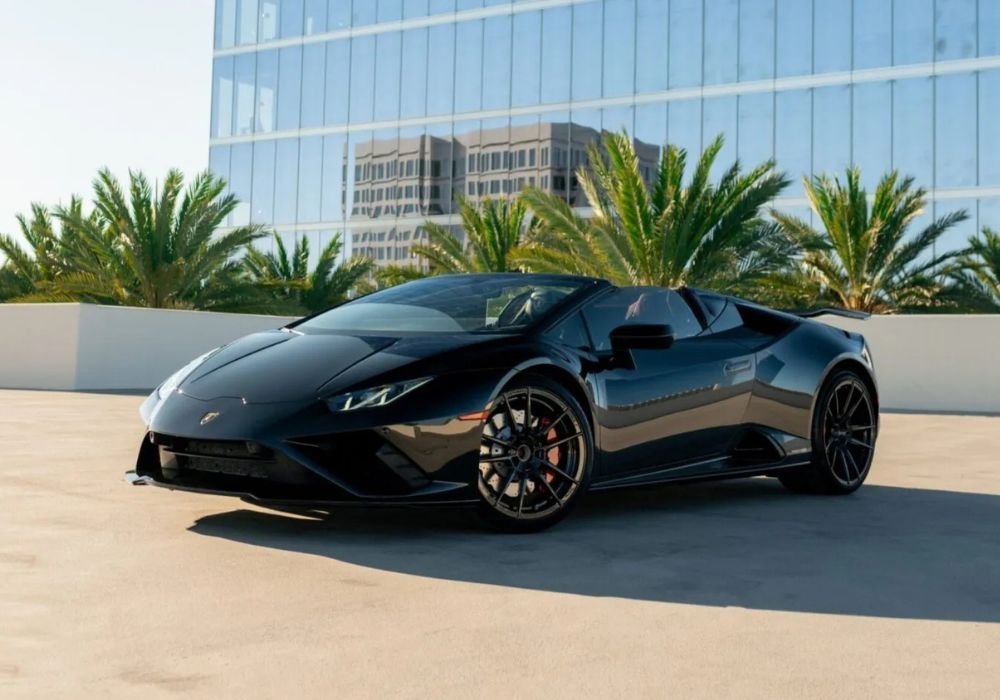 Black Lamborghini Huracan Evo Spyder for rent | Prestige Exotic