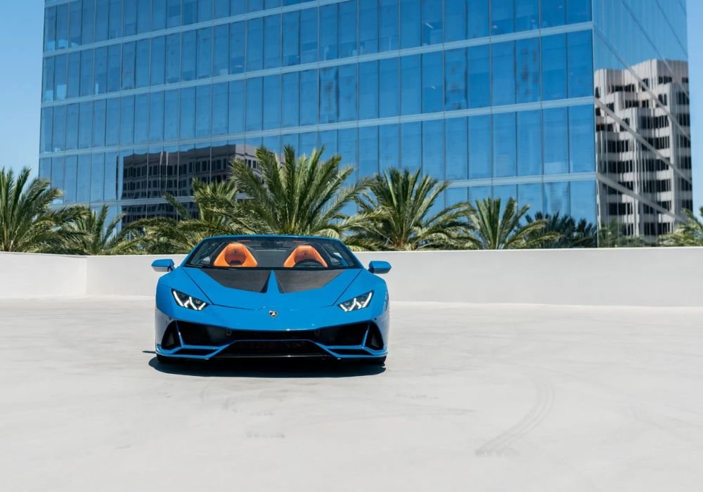 Blue Lamborghini Huracan Evo Spyder for rent | Prestige Exotic