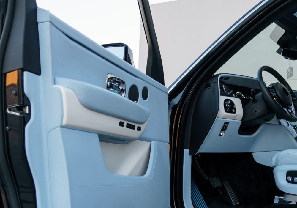 Rolls-Royce Black Cullinan | Luxury SUV | Prestige Exotic