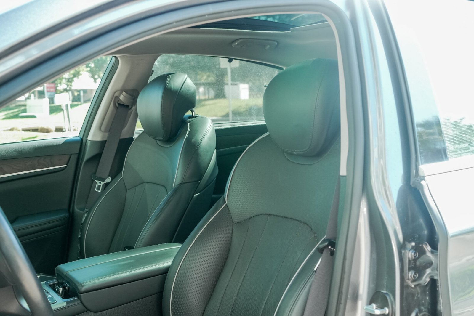 Genesis 5.0 Rental | Prestige Exotic Cars Rentals